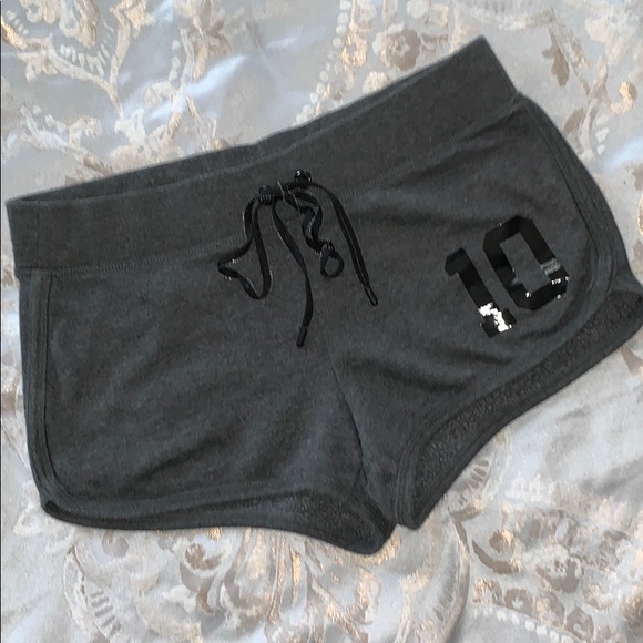 Victoria's Secret Pants - NWOT❤️ Victoria secret sport shorts